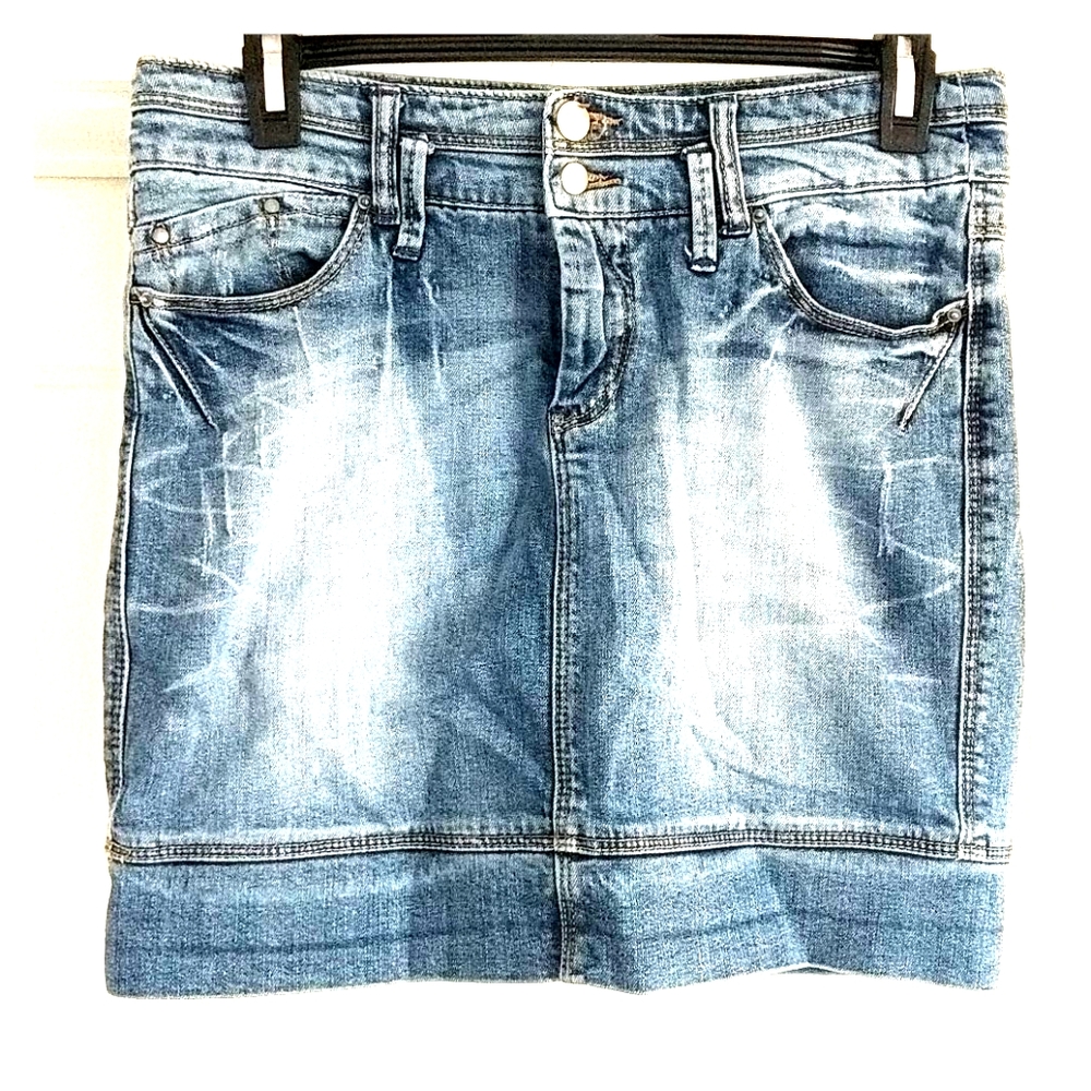 Short Jean skirt